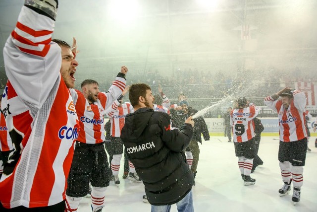Tak hokeiści „Pasów” świętowali zdobycie po raz 11. w historii klubu tytułu mistrza Polski