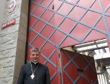 Bielsko-Biała: Biskup ordynariusz w areszcie [ZDJĘCIA]