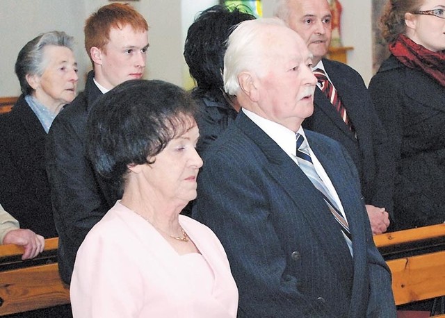 Państwo Teresy i Józefa Gindowie jubileusz 50-lecia małżeństwa obchodzili w kościele pw. św. Józefa Rzemieślnika. 