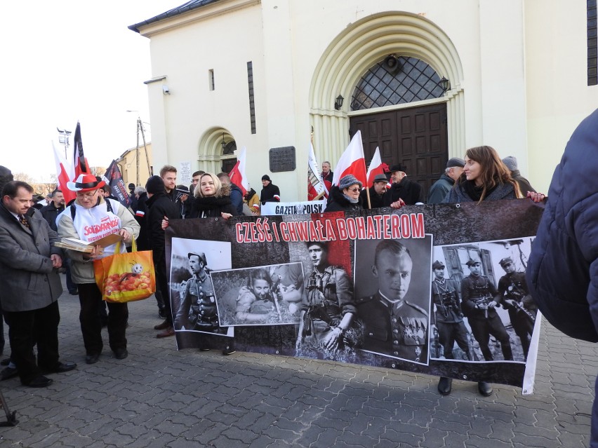 Tak wyglądał I Marsz Żołnierzy Wyklętych w Hajnówce i...