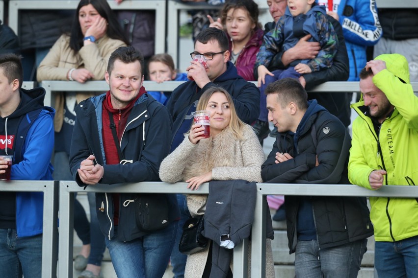 Kibice na meczu Sparta – Falubaz na Stadionie Olimpijskim [ZNAJDŹ SIĘ NA ZDJĘCIACH]