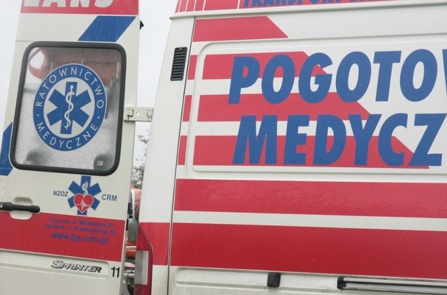 Niektórzy pacjenci zatruci salmonellą zostali przewiezieni do szpitala w Jarosławiu