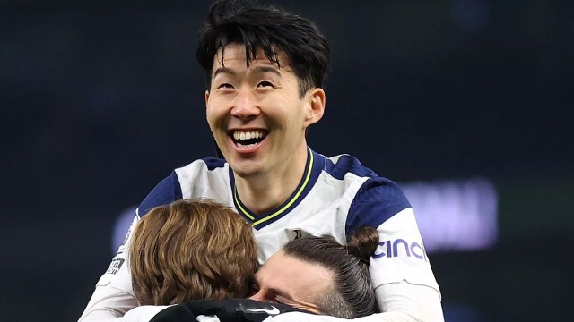 Atakujący Tottenhamu Hotspur i reprezentacji Korei Południowej, Son Heung-min dekretem prezydenta kraju omłodniał o rok