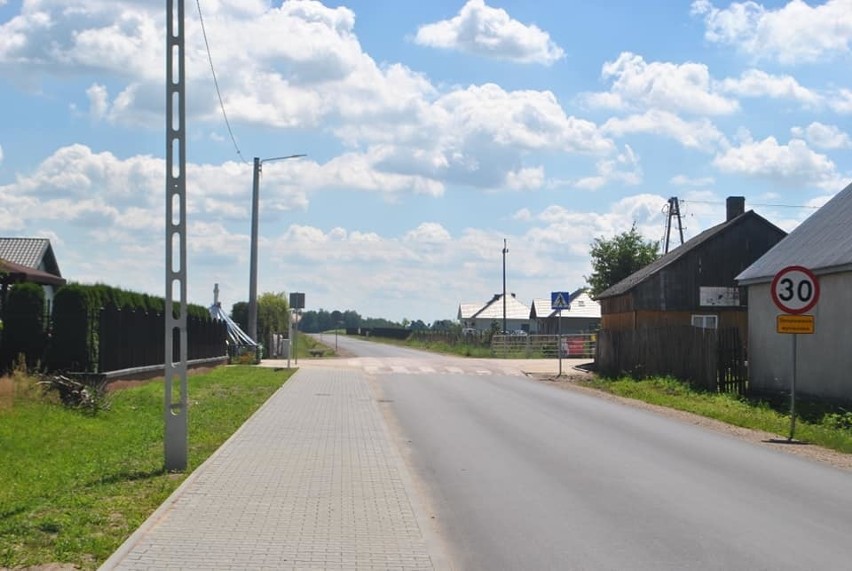 Jest nowa droga ze Starej Błotnicy do Jedlanki. Powiat białobrzeski dostał dotację z Funduszu Dróg Samorządowych