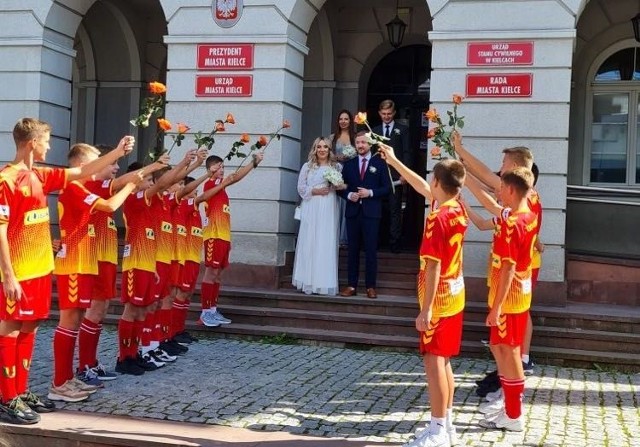 Trener KKP Korona Łukasz Gągorowski w sobotę zmienił stan cywilny.