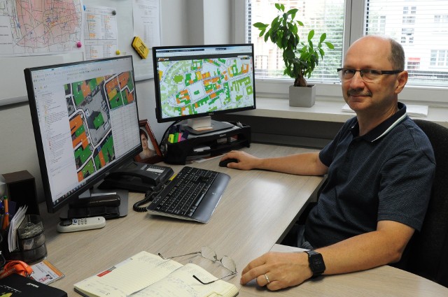 Robert Grabczyński z MPEC Tarnów jest autorem interaktywnej mapy. Geoportal wkrótce będzie dostępny dla mieszkańców