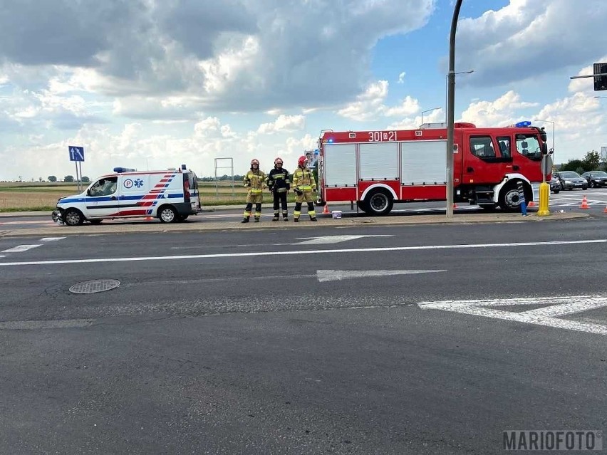 Wypadek na skrzyżowaniu ul. Oleskiej z obwodnicą w Opolu.