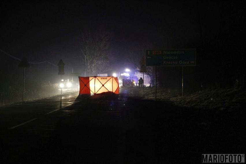 Wypadek w Krasnej Górze. Nie żyją kierowca i pasażer motoroweru