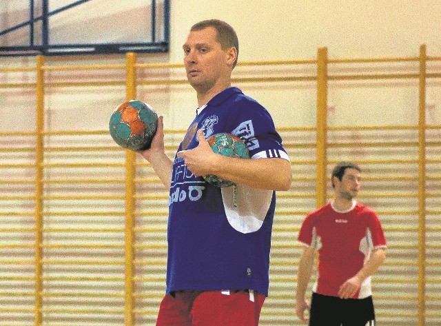  Trener SPR Wisły Sandomierz Adam Węgrzynowski nie może być na razie zadowolony z początku drugoligowych rozgrywek.