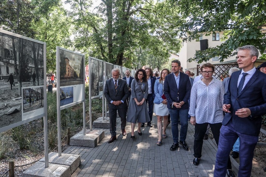 Skwerowi w Gdańsku nadano imię Bohaterskiego Mariupola. To hołd dla obrońców miasta, zrujnowanego przez Rosjan