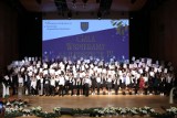 300 uczniów z całej Opolszczyzny otrzymało marszałkowskie stypendia na rozwijanie pasji 