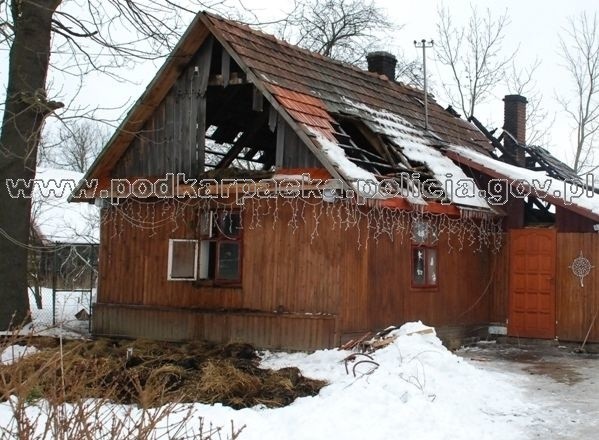 Pozar drewnianego domu w Debnie...