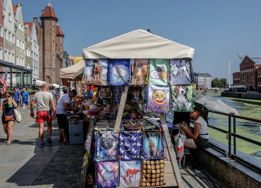 Jarmark św. Dominika w Gdańsku. Kolorowe stragany i tłumy kupujących [zdjęcia]