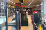 Tak zarabia się w sklepach w 2022 roku. Oto stawki po podwyżkach w sieciach: Biedronka, Lidl, Auchan