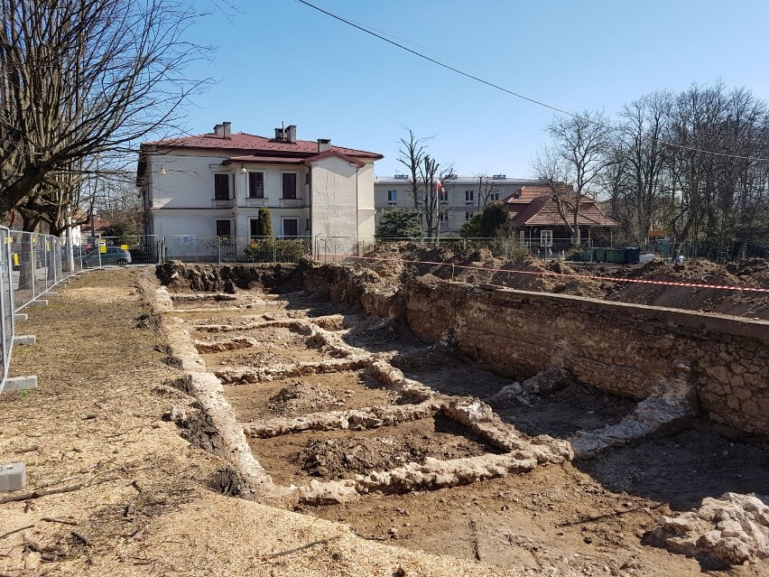 Po odkryciu reliktów dawnego uzdrowiska w Krzeszowicach...