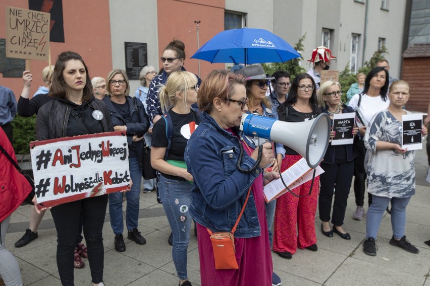 Czy prawo aborcyjne w Polsce jest łamane? Protest Strajku Kobiet w Bydgoszczy [zdjęcia]