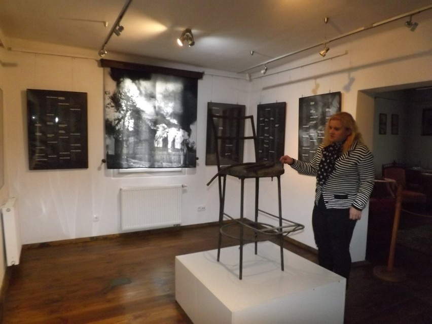 Wystawa o stratach wojennych w dworku Laszczyków w Kielcach (ZDJĘCIA)