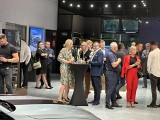 Otwarcie salonu BMW i MINI w Radomiu. Nowy obiekt prezentuje się zdumiewająco. Zobacz zdjęcia