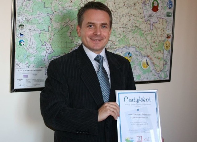 Wicestarosta Jerzy Bauer otrzymał ten certyfikat  podczas V Sejmiku Turystycznego Woj. Mazowieckiego