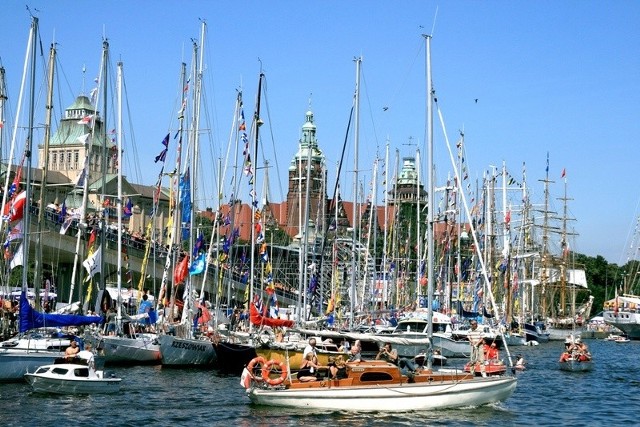 Wciąż można się zgłaszać na wolontariusza lub oficera łącznikowego na finał The Tall Ships Races 2013 w Szczecinie.
