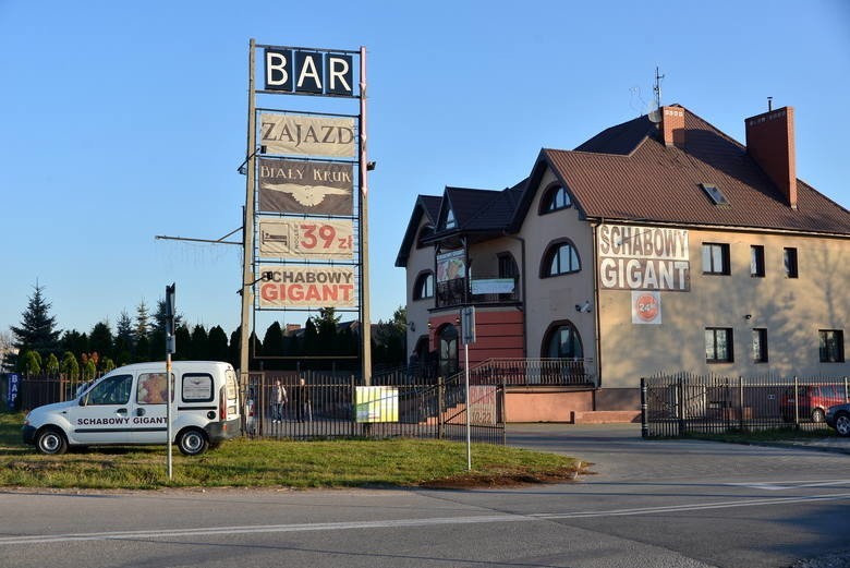 Gigantyczne kotlety schabowe, sięgające nawet 30 centymetrów...