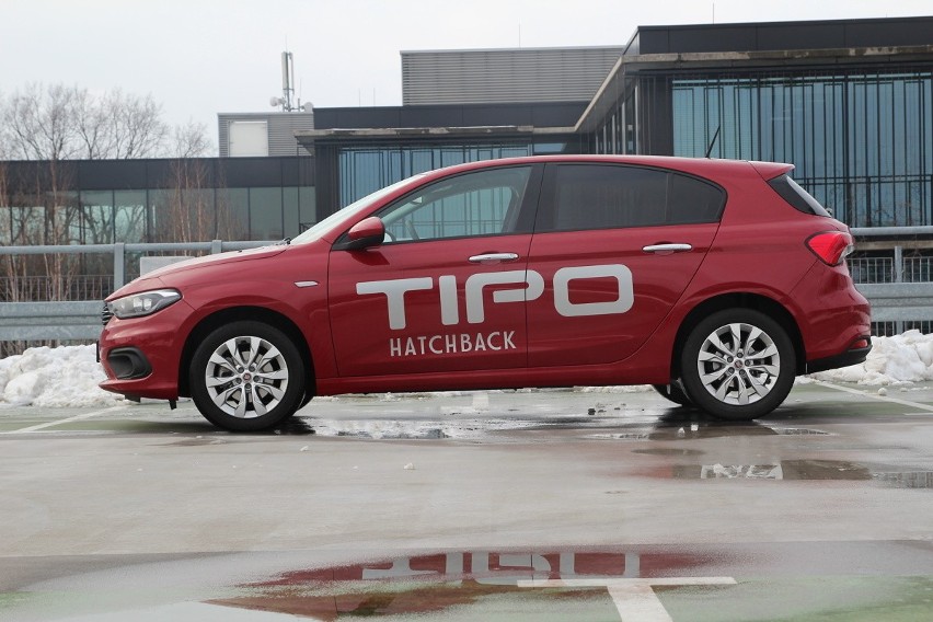 Kompaktowy Fiat Tipo jest oferowany w dwóch wersjach...