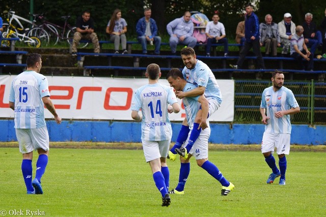 Oby piłkarze Unii Solec Kujawski mieli powody do radości także po meczach w III lidze.
