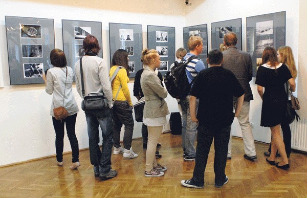 Wystawa w Muzeum przy ul. Młyńskiej w Koszalinie potrwa do 22 listopada. Składają się na nią 184 fotografie. 