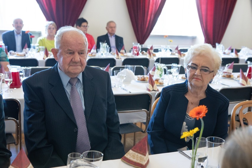 Złote gody w gminie Pińczów. 50 lat małżeństwa świętowało 58 par. Zobacz zdjęcia