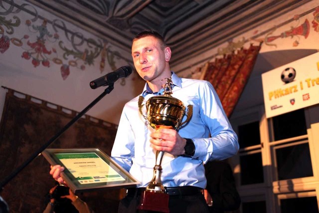 W 2014 roku Arkadiusz Garzeł został wybrany najlepszym piłkarzem II ligi w plebiscycie "Gazety Krakowskiej" i Małopolskiego ZPN