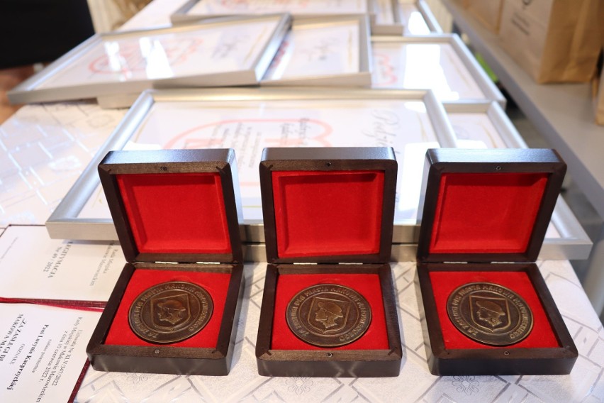 Maków Mazowiecki. Medale za zasługi dla miasta Makowa Mazowieckiego zostały wręczone