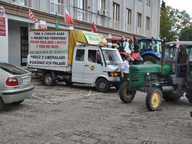 Rolnicy zapowiadają, ze w Grudziądzu mogą odbyć się kolejne, "bardziej uciążliwe&#8221; protesty. Podobne do tych z początku sierpnia