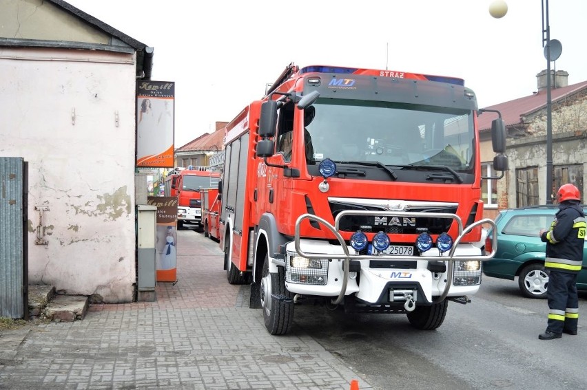 Tragedia w Jędrzejowie. Mężczyzna o mało nie spłonął żywcem