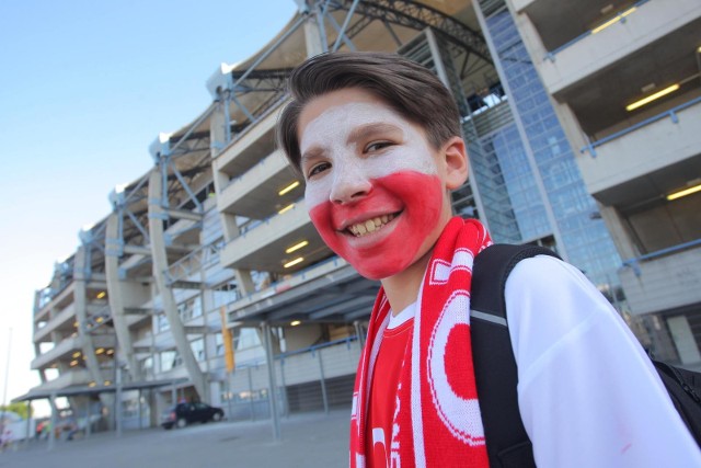 Już po raz 55. w stolicy polskiej piosenki obywa się najpopularniejszy festiwal w kraju - Opole 2018. W piątek podczas specjalnego koncertu wybrano hit na mundial.