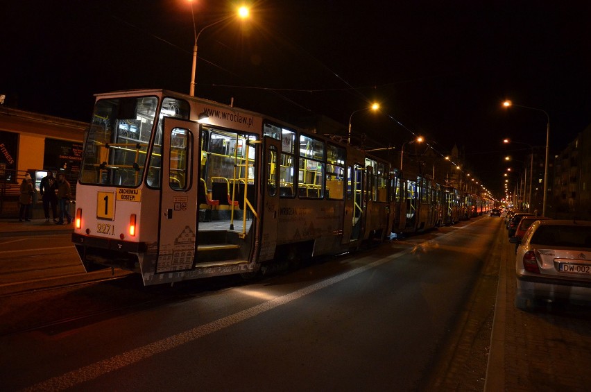 Wrocław: Wypadek na Sienkiewicza. Torowisko było zablokowane (FOTO)