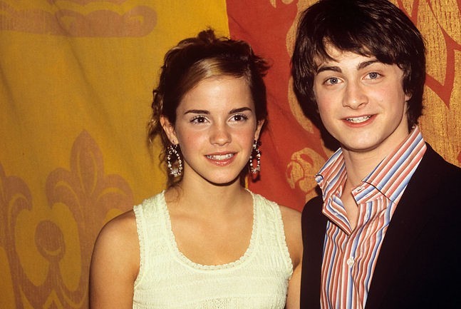 Emma Watson i Daniel Radcliffe w 2004 r. (fot. PictureLux)...
