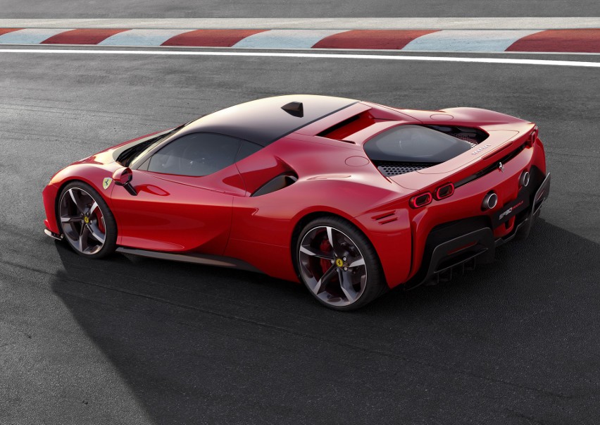 Ferrari SF90 Stradale...