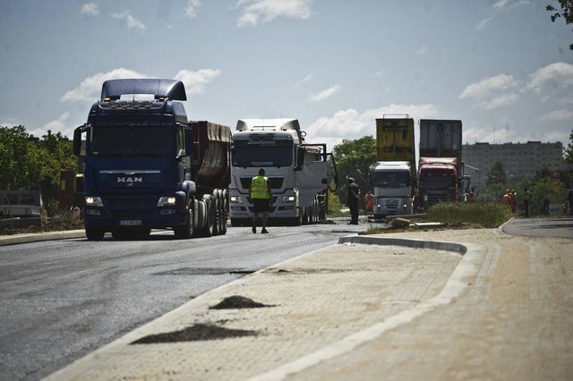 Na ul. Władysława IV trwają prace budowlane