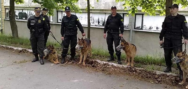 Jano Toth i jego syn Martin będą szkolić psy, pracujące w podlaskiej policji.