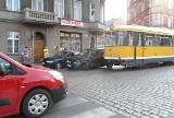 Terenowa KIA zderzyła się z tramwajem w Grudziądzu [zdjęcia]