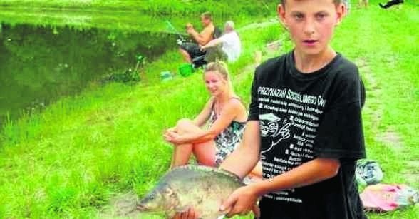 Dwudziestu młodych wędkarzy rywalizowało na zawodach w Radkowie. Zorganizowało je stowarzyszenie Gruba Ryba.