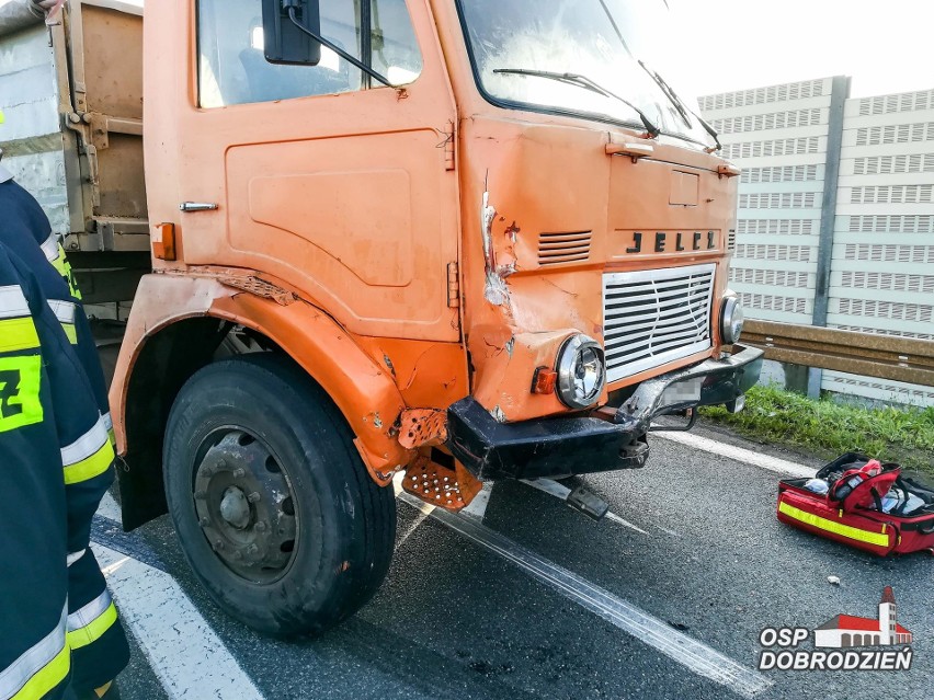 Wypadek na obwodnicy Dobrodzienia.