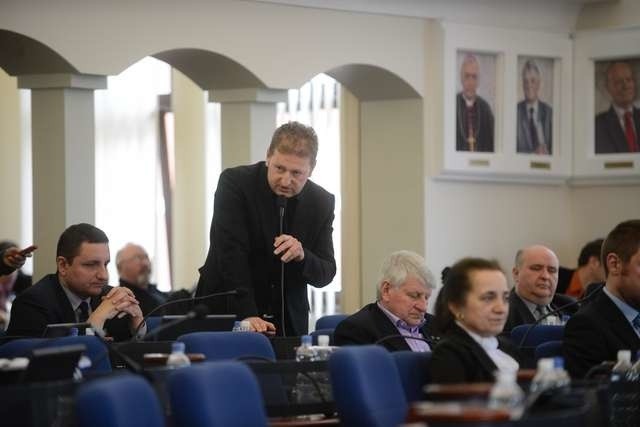 Maciej Cichowicz jako jedyny głosował przeciw dofinansowaniu budowy średnicówki z budżetu miasta