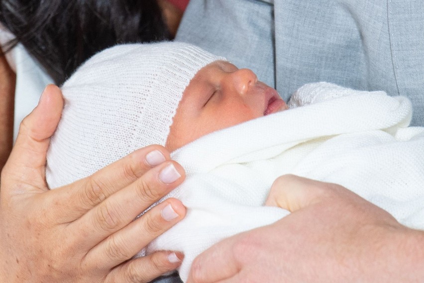 Royal baby 6.05: Księżna Meghan urodziła! [ZDJĘCIA] Książę...