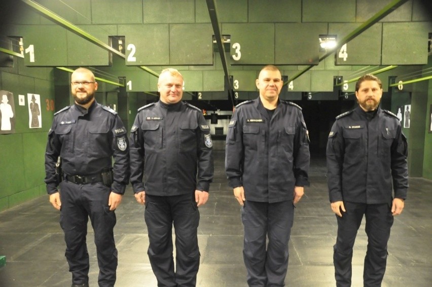 Międzynarodowy turniej strzelecki w słupskiej szkole policji (zdjęcia)