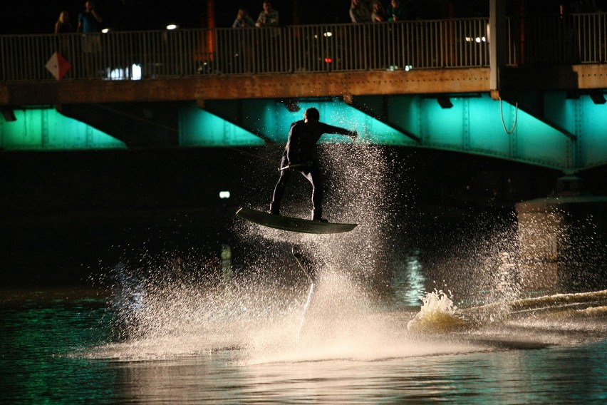 Wakeboardowe popisy na Odrze. Kręcono film promujący The...