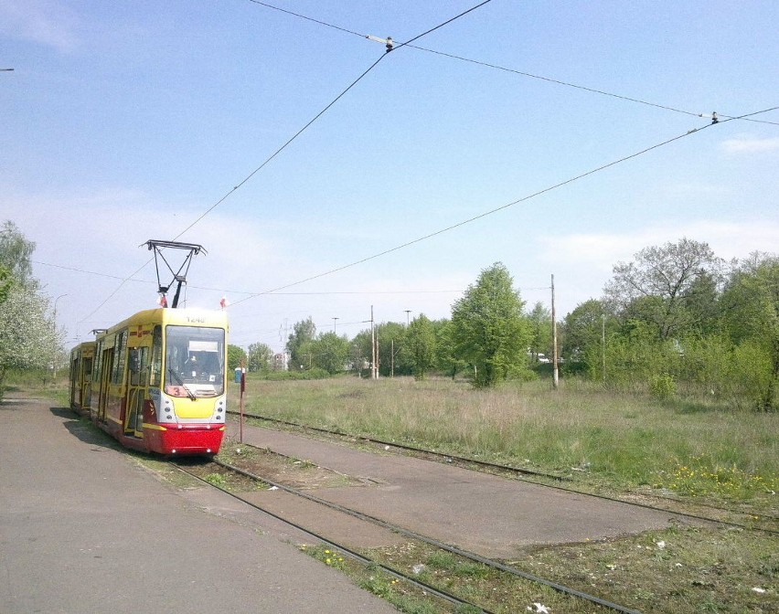 Normalny ruch tramwajów na okradzionej krańcówce przy ul....
