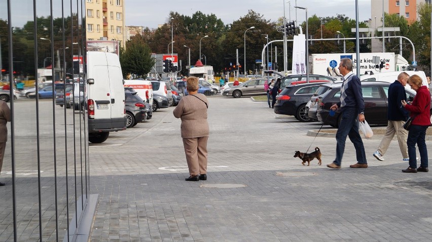 Szturm na Neonet w Częstochowie. Rozdawali bony dla...