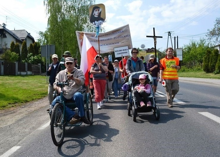 Pielgrzymka z Bielska-Białej do Łagiewnik już w drodze [ZDJĘCIA]