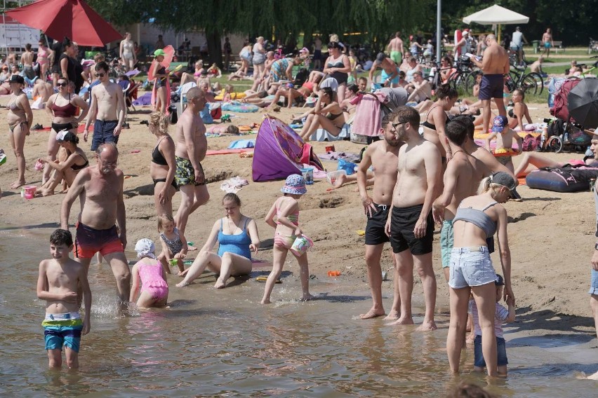 Poznańskie kąpieliska nad jeziorami są otwarte od 11...